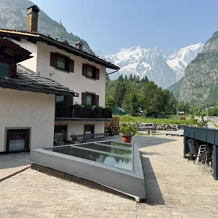 We Are 4810 Le Piolet Апартаменты *